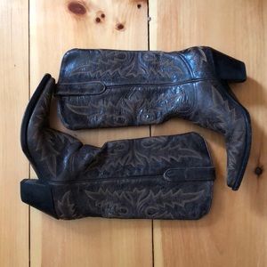 $795 Old gringo boots.  Size 8.5 Almost new♥️